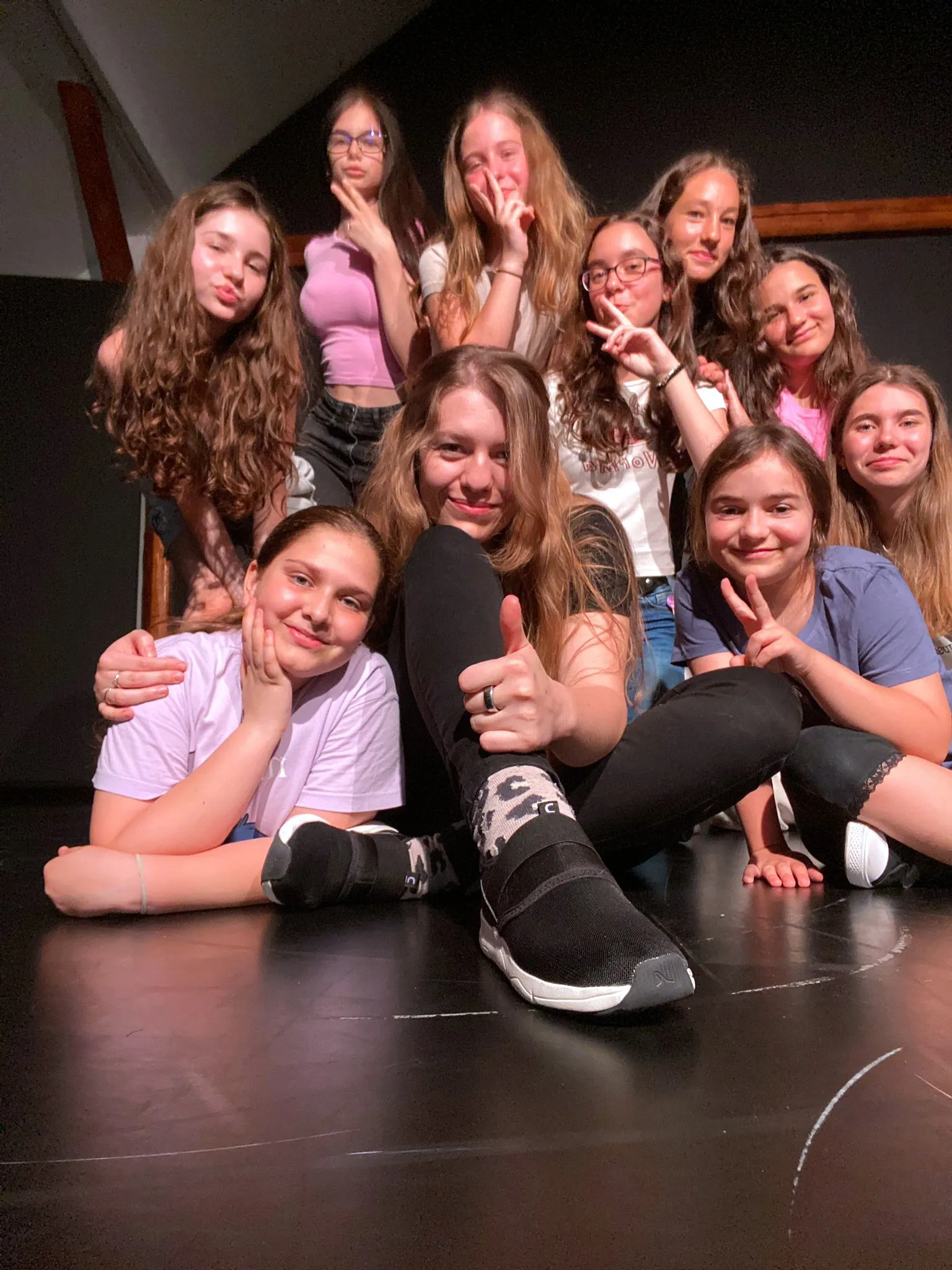 Grupa de gimnaziu, în studio